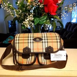 Burberry 90's Vintage Cartella Shoulder Bag